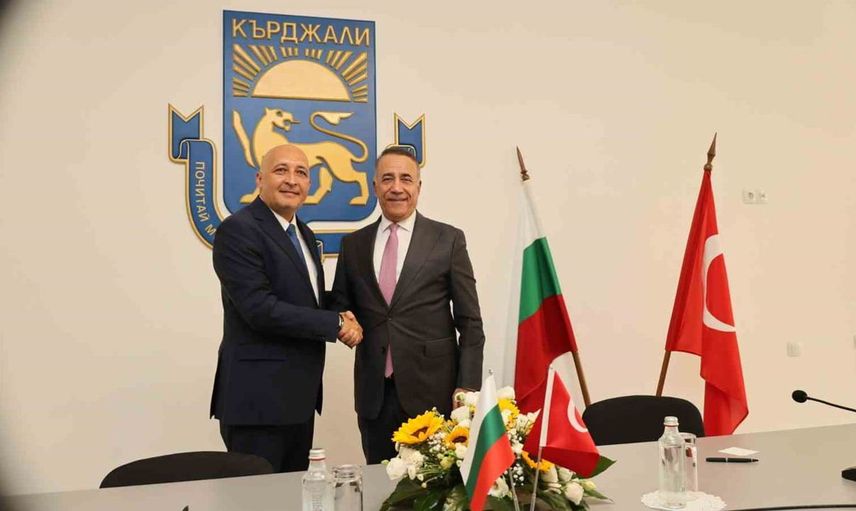 Sultangazi Belediyesi'nden Kırcaali ile kardeş şehir protokolü
