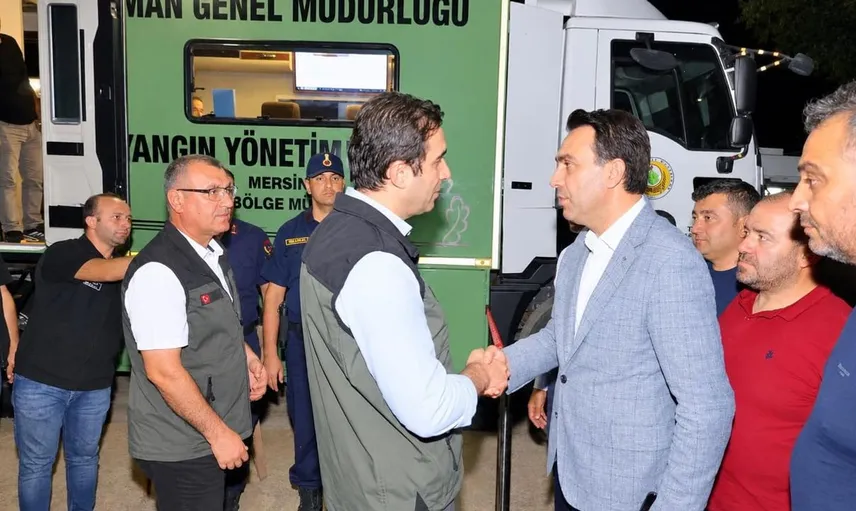 Mersin'de orman yangınına müdahale: Devlet tüm imkanlarıyla sahada