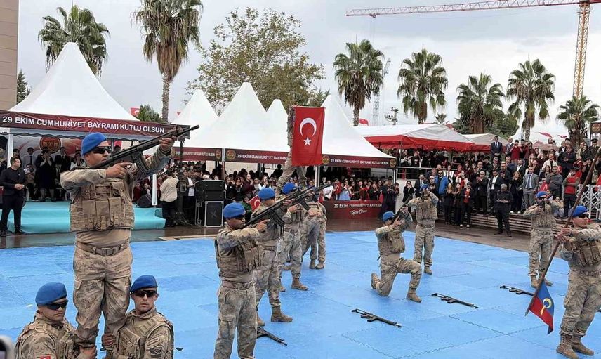 Osmaniye’de Cumhuriyet Bayramı coşkusu: Tören ve etkinlikler büyük ilgi gördü