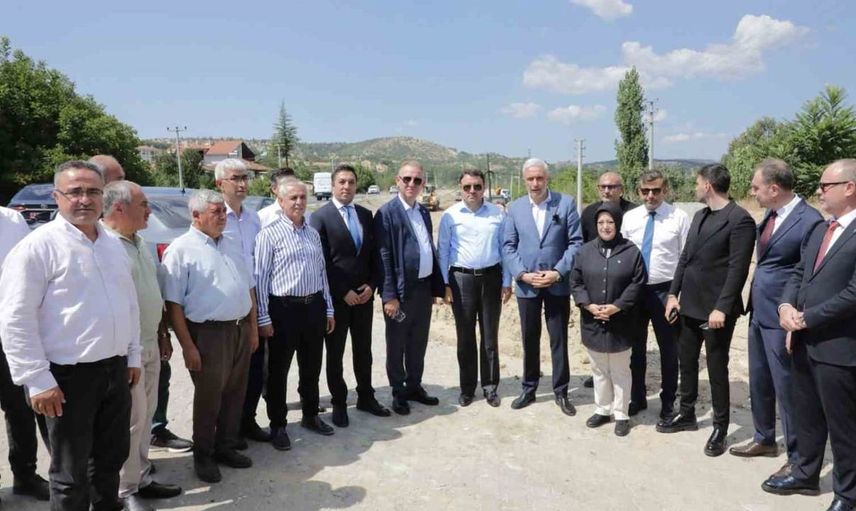 Kütahya Valisi Musa Işın, yol yapım projelerini yerinde inceledi