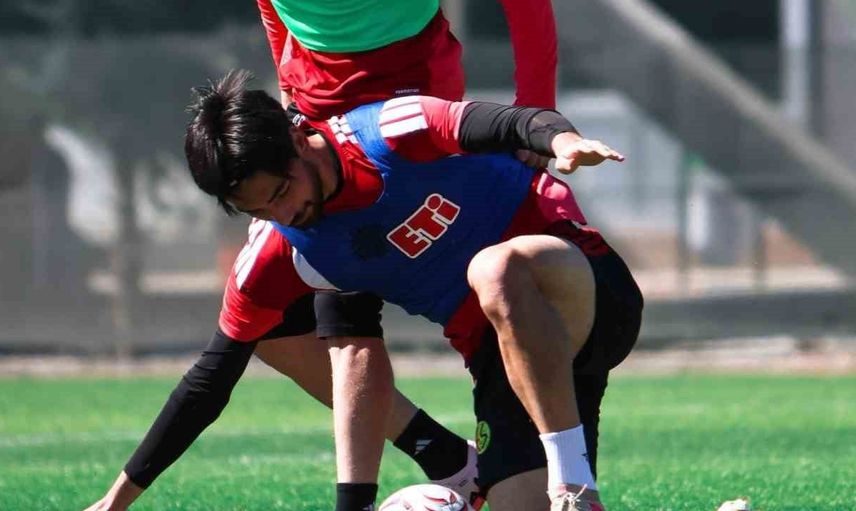 Eskişehirspor kupa yolculuğuna hazırlıklarıyla başladı