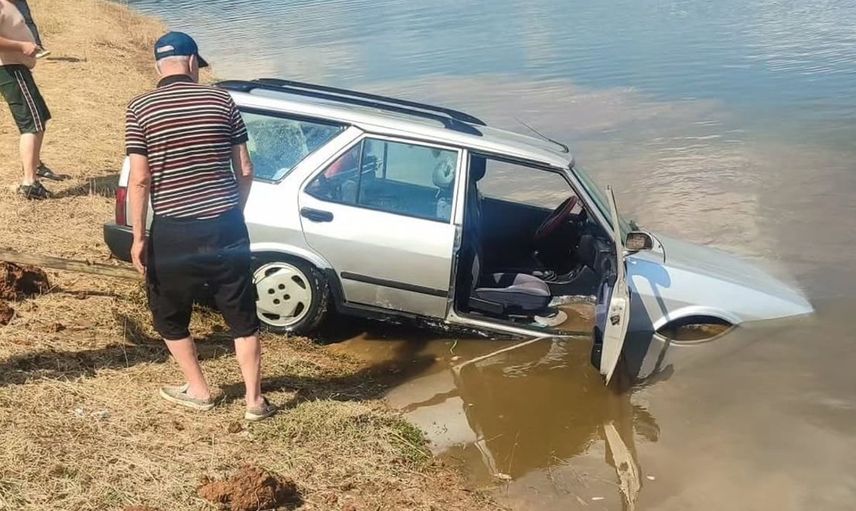 Kestel'deki baraja uçan otomobil, cesur bir vatandaşın müdahalesiyle sudan çıkarıldı