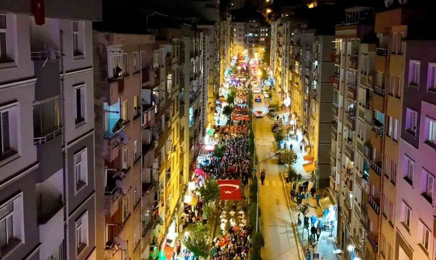Giresun'da Cumhuriyet coşkusu: On binler sokaklarda yürüdü