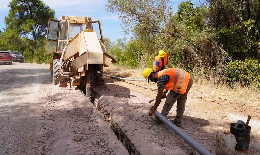 Marmaris Çamlı Mahallesi’nde içme suyu hatları yenileniyor