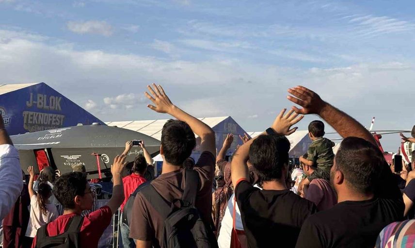 SOLOTÜRK unutulmaz gösteri ile Şanlıurfa gökyüzünü doldurdu