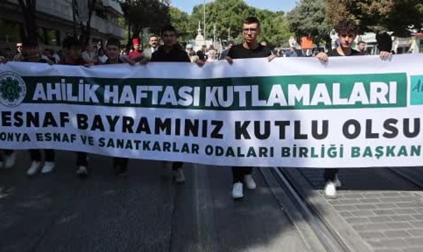 Çıraklarıyla birlikte ahilik geleneğini yaşatıyor: Mehmet Güneş Türkiye Ahisi seçildi