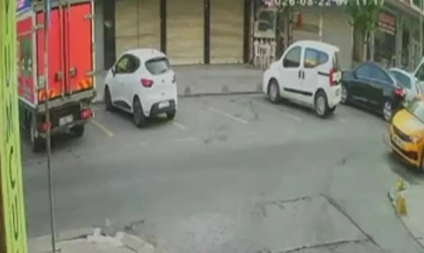Küçükçekmece'de silahlı saldırı olayı güvenlik kamerasında görüntülendi: 12 saat içinde 2 şüpheli yakalandı