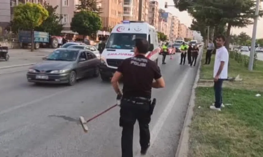 Konya'da üç otomobilin karıştığı trafik kazasında 3 kişi yaralandı