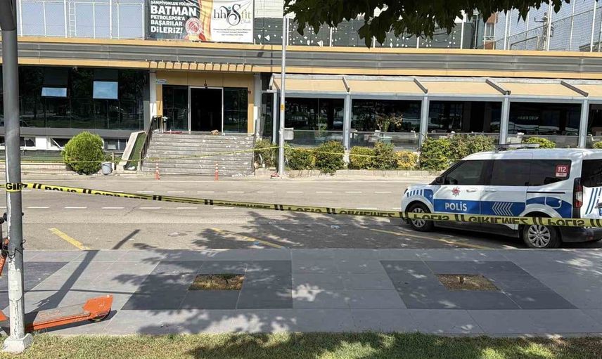 Batman'daki spor salonu yangınında gözaltılar artıyor