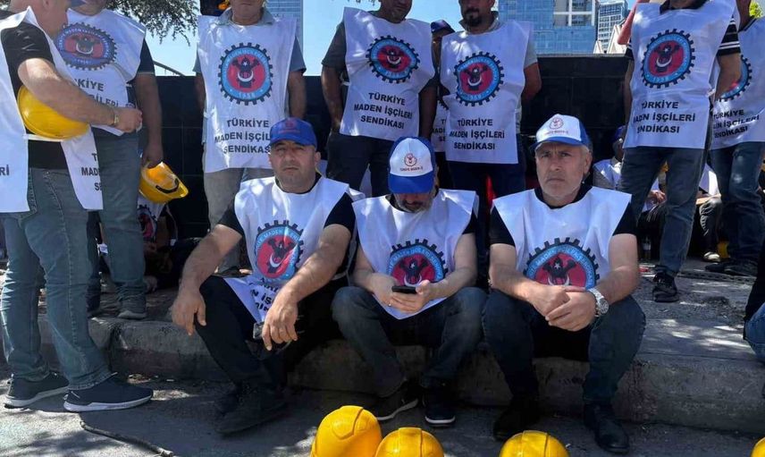 Doruk Madencilik işçileri eylem başlattı