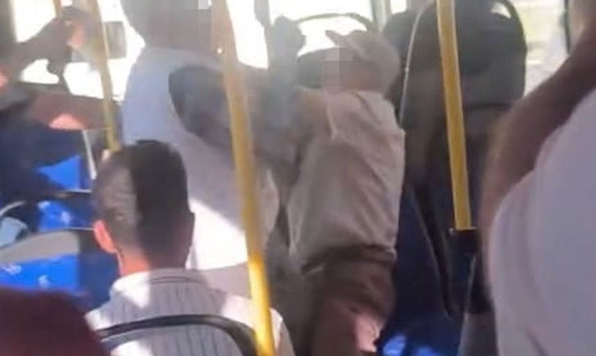 Malatya'da otobüste yaşlı yolcular arasında kavga: Ücretsiz ulaşım kartı tartışması