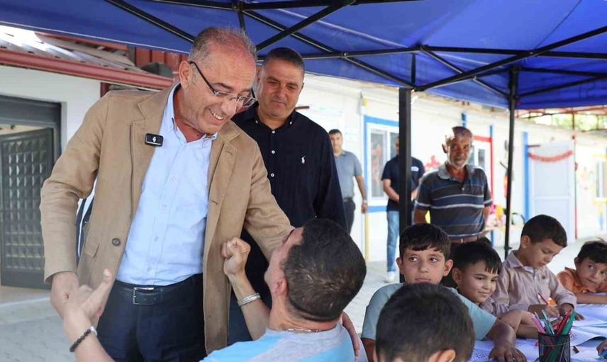 Antakya'da çocuk şenliğinde yüzler güldü: Başkan Yapar miniklerle vakit geçirdi