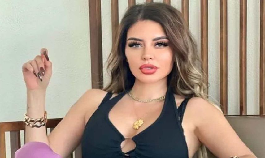 Ebru Polat New York sokaklarında dikkat çekti! Derin göğüs dekolteli sokak tarzıyla görenleri mest eden Polat'ın cesur kıyafeti