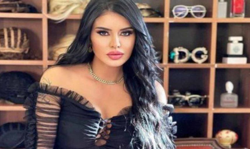 Ebru Polat sosyal medyayı salladı! Magazin gündemine bomba gibi düştü! İç çamaşırlı cesur pozu ile takipçilerini mest etti!