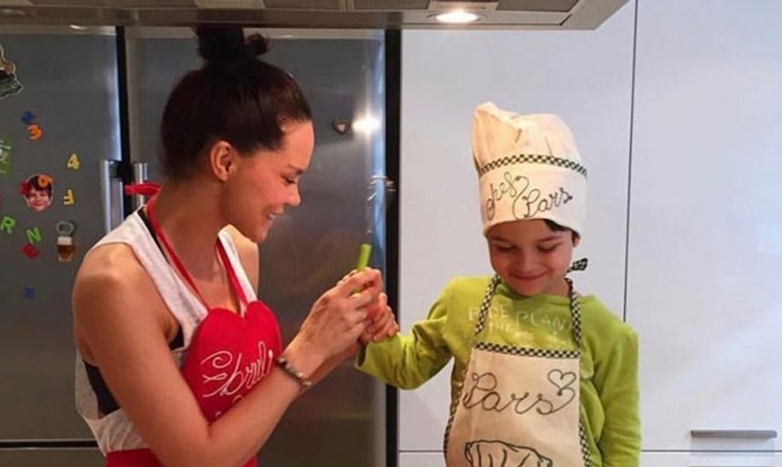 Ebru Şallı Anneler Günü Paylaşımı Yaptı!