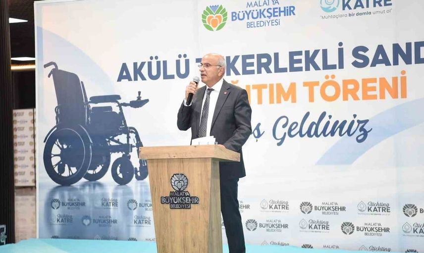 Malatya'da engelli bireylere destek: 80 akülü sandalye teslim edildi