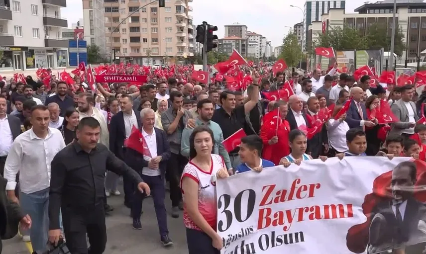 Gaziantep’te zafer yürüyüşü ve basketbol takımı tanıtımı coşkusu
