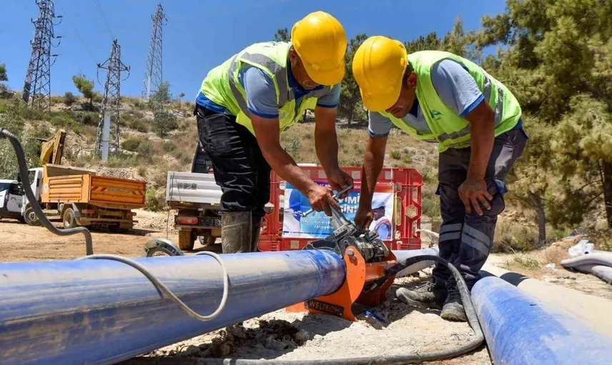 Mersin’de yıllar sonra kullanılmayan içme suyu deposu yeniden faaliyete geçti