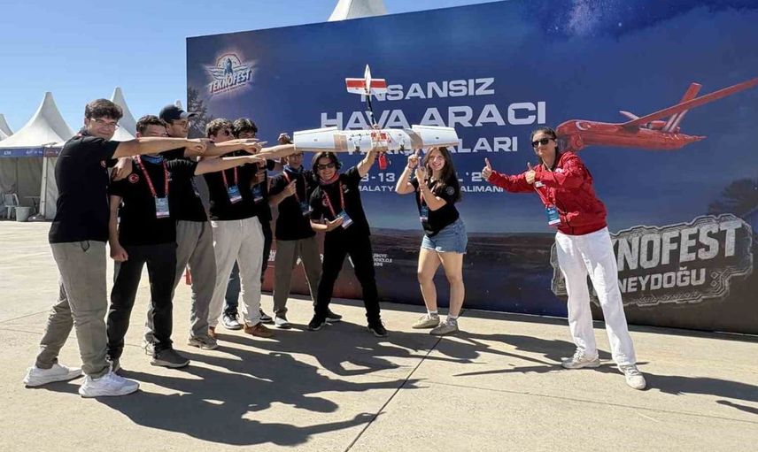 Trabzonlu gençler, TEKNOFEST 2026'da İnsansız Hava Araçları şampiyonu oldu