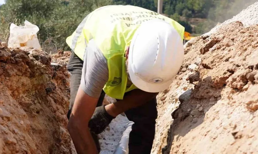 Yatağan'da içme suyu altyapısı yenileniyor: 1000 metrelik terfi hattı çalışması başladı