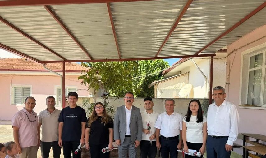 Sultanhisar'da başarılı öğrenciler için anlamlı kutlama etkinliği