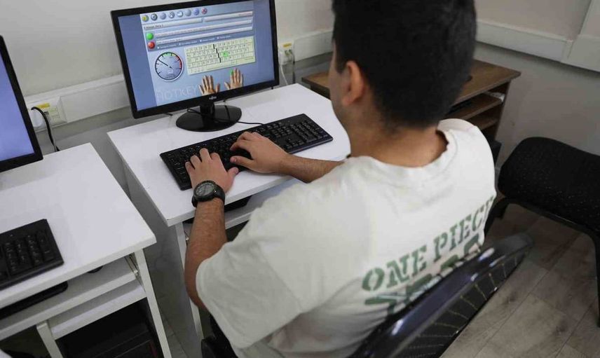 Haliliye Belediyesi gençlere dijital beceri kazandırıyor: F klavye kursları başladı