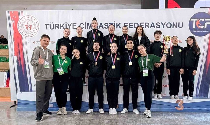 Manisa Büyükşehir Belediyespor, İstanbul'da aerobik cimnastik şampiyonu oldu