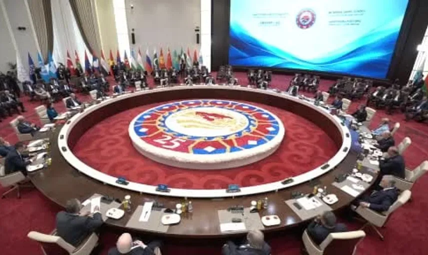 Ermenistan, Azerbaycan ve Türkiye ile ilişkileri derinleştiriyor