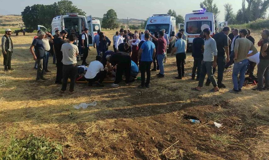 Diyarbakır'da trafik kazası: 9 kişi yaralandı