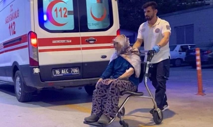 Bursa'da evde çıkan yangında mahsur kalan anne ve engelli kızı kurtarıldı