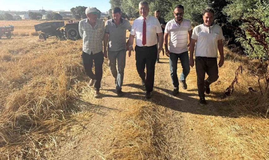 Çiftçilerle birliktelik için tarlada buluştular: Kütahya Dumlupınar Üniversitesi'nden önemli adım
