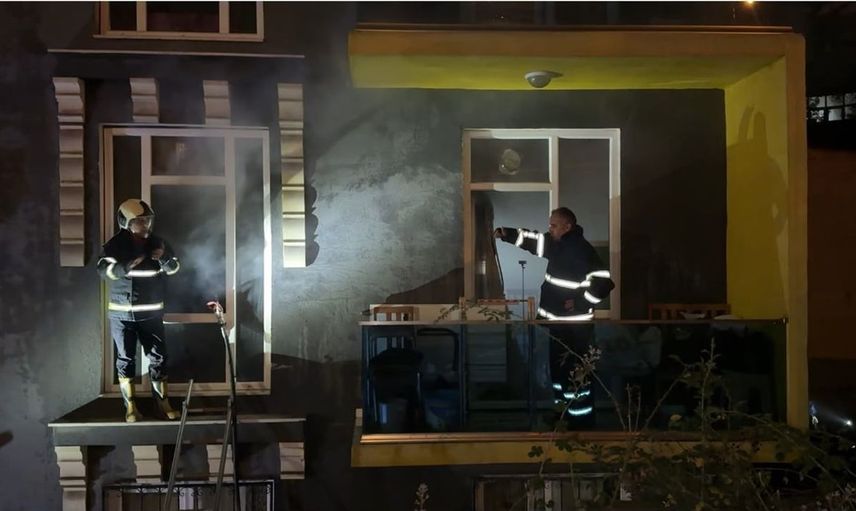 Karabük'te yabancı öğrencilerin evinde yangın: İki kişi hastaneye kaldırıldı