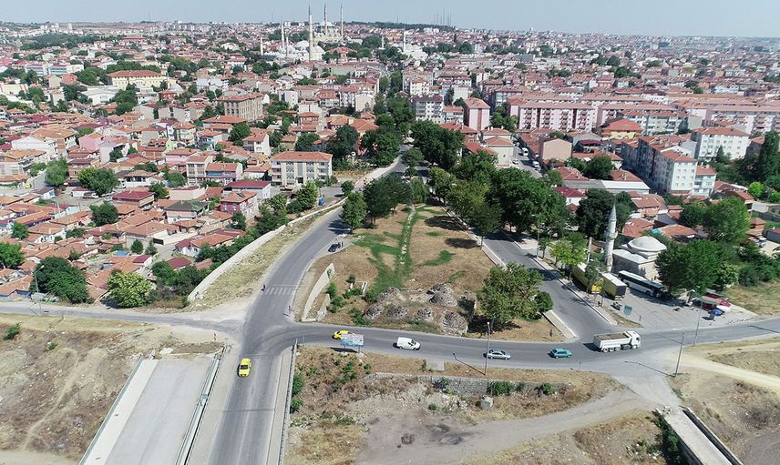 Edirne’de Bir Müteahhit Satış Sözleşmesiyle Sattığı Daireleri Başka Bir Müteahhide Tapu Devriyle Sattı!