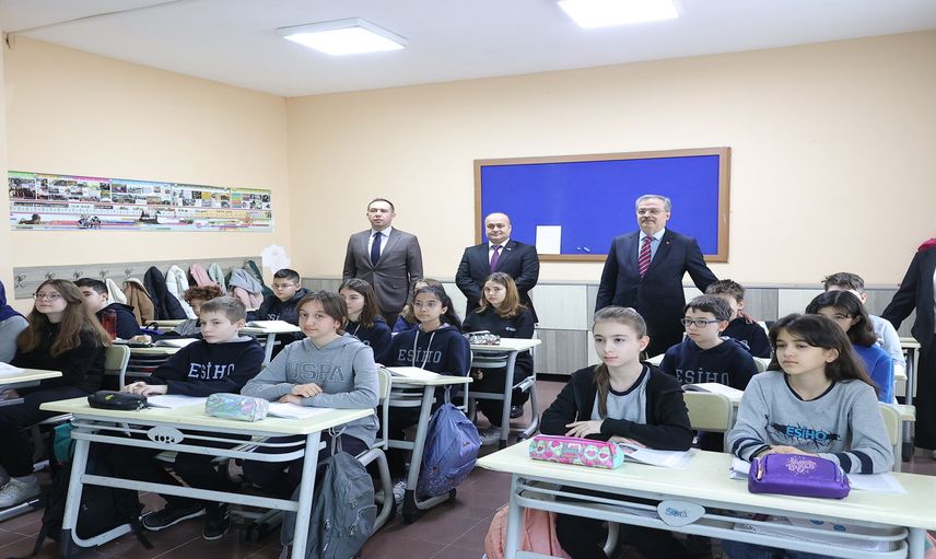 Edirne'de Yeşilay Haftası etkinlikleri kapsamında ‘Bağımlılıkla Mücadele Seminerleri’ düzenlendi!