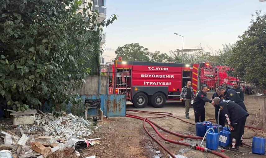 Aydın'da odun deposunda yangın: hızlı müdahale büyük felaketi önledi