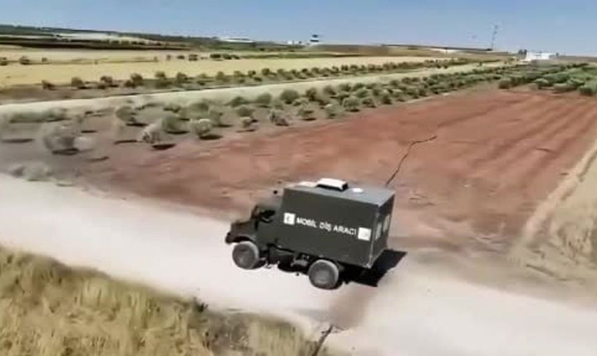 Mobil diş aracı, Türk askerinin yanında sağlık hizmeti sunmaya devam ediyor