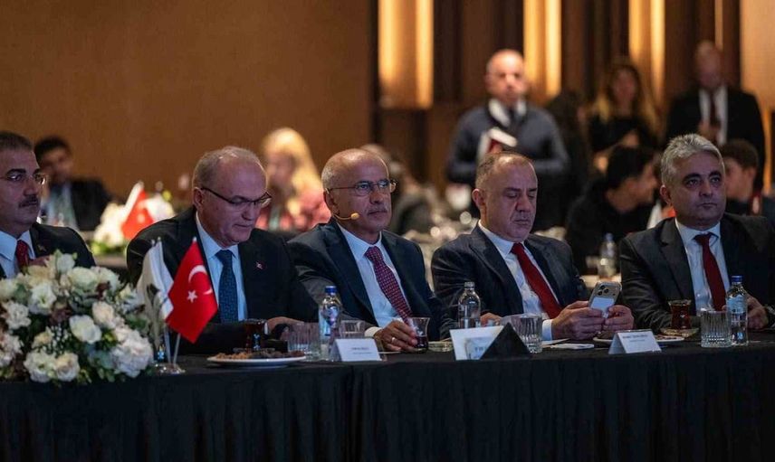 Başkan Er, Malatya'nın geleceğini gençlik ve sanayi ile inşa ediyor