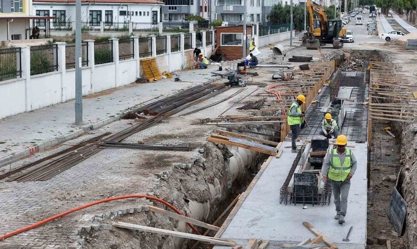 Söke'de altyapı yatırımları hız kesmeden devam ediyor