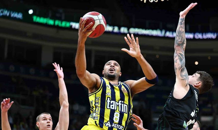 Fenerbahçe, Körfez Basket'i son dakikada geçerek galip geldi