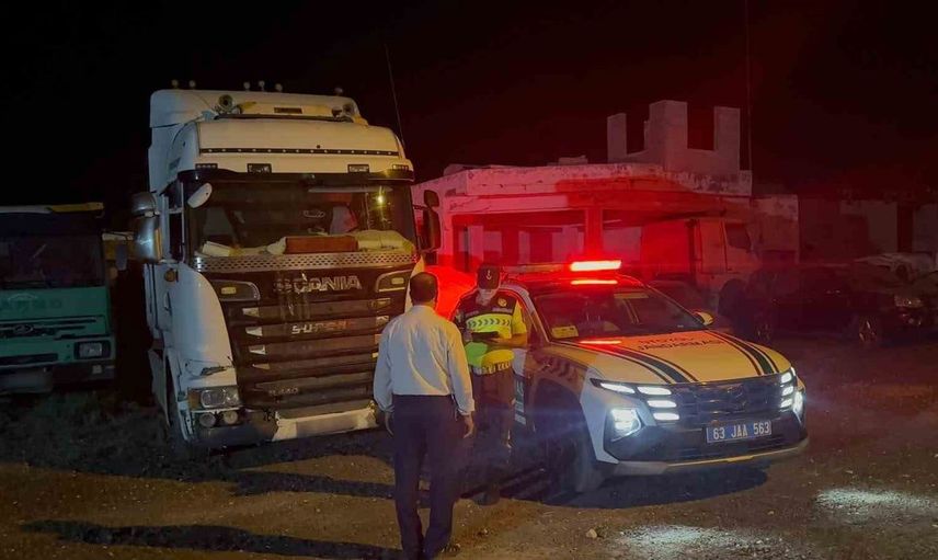 Şanlıurfa'da sahte plaka kullanan tır sürücüsü jandarma tarafından yakalandı