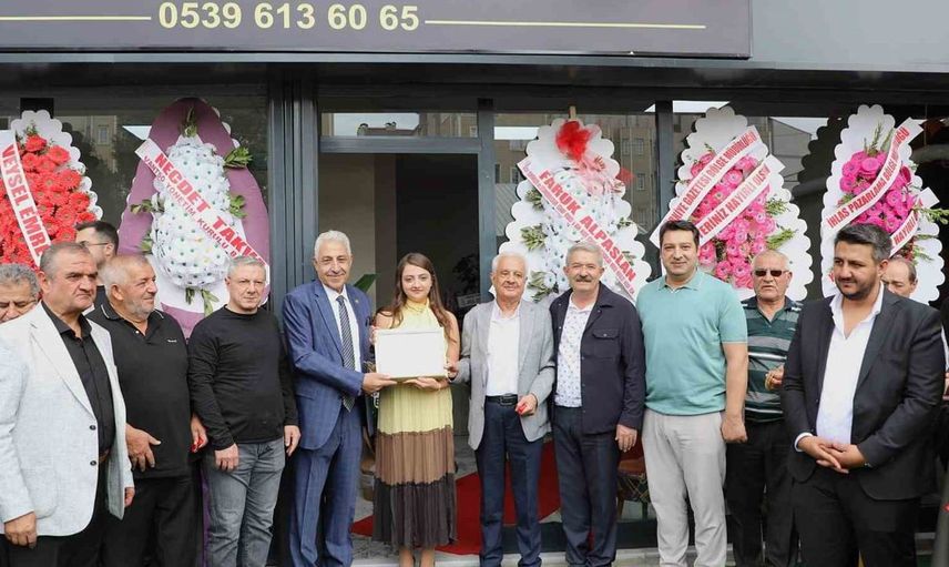 Van’da yeni sağlık merkezi açıldı: Genç fizyoterapist hizmete girdi