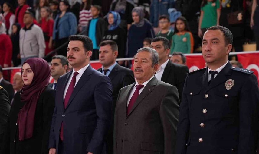 Darende’de Cumhuriyet Bayramı coşkusuyla kutlandı