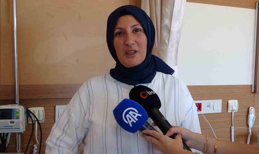 Eşinin sağlığı için böbreğini veren kadın, şimdi onun refakatçisi