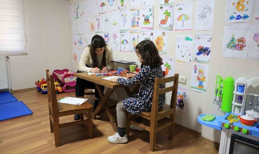 Efeler'de ücretsiz psikolojik danışmanlık hizmetine yoğun ilgi