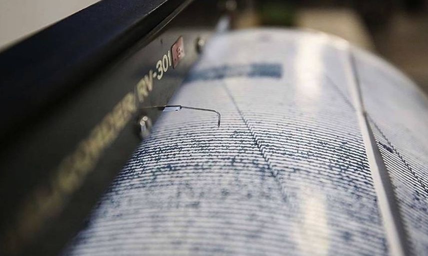 Ege’de peş peşe deprem oldu: Çevre illerde hissedildi