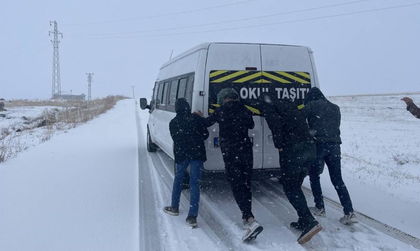 Eğitime kar engeli: Van, Ağrı ve Ardahan’da okullar tatil edildi