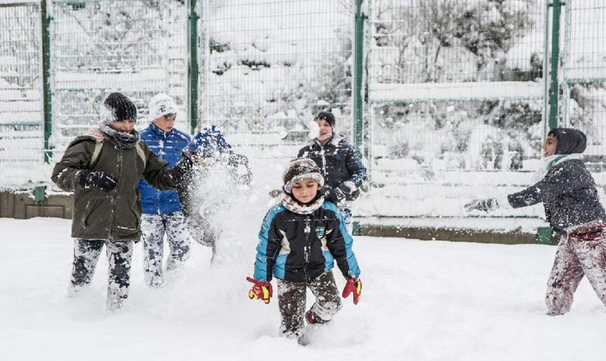 Eğitime kar yağışı molası: Çok sayıda ilde okullar tatil edildi