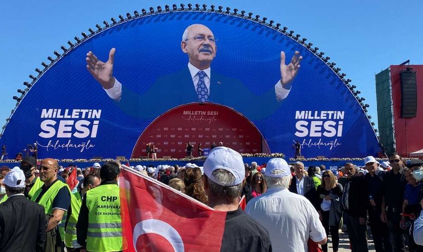 Ekrem İmamoğlu ve Mansur Yavaş neden tokalaşmadı? 2 Başkan arasında mitingde soğuk rüzgar!