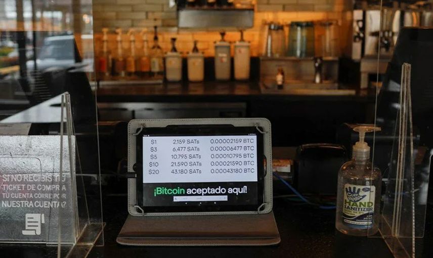 El Salvador'da Binlerce Kişi Bitcoin’i Protesto Etti