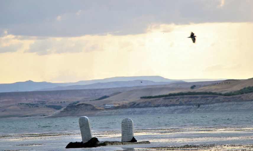 Elazığ’da 700 Yıllık Mezarlık Ortaya Çıktı!